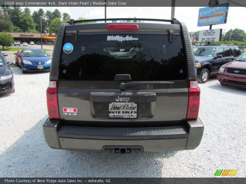 Dark Khaki Pearl / Medium Slate Gray 2006 Jeep Commander 4x4