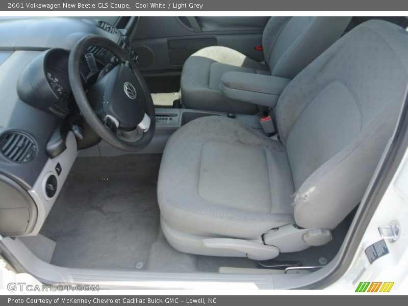 Cool White / Light Grey 2001 Volkswagen New Beetle GLS Coupe