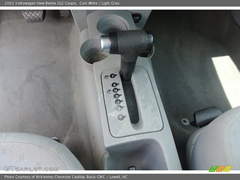 Cool White / Light Grey 2001 Volkswagen New Beetle GLS Coupe
