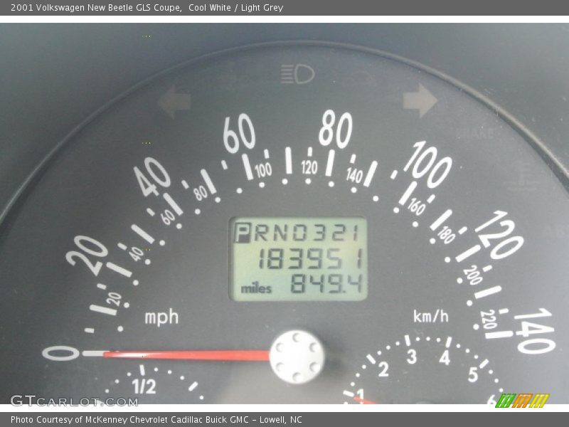 Cool White / Light Grey 2001 Volkswagen New Beetle GLS Coupe