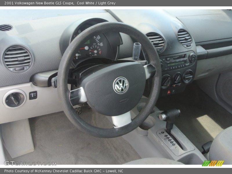 Cool White / Light Grey 2001 Volkswagen New Beetle GLS Coupe
