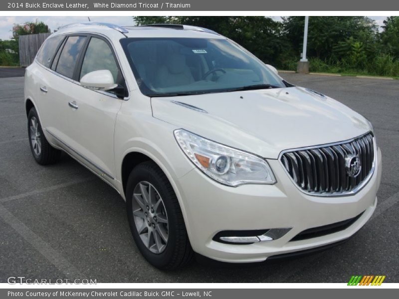 Front 3/4 View of 2014 Enclave Leather