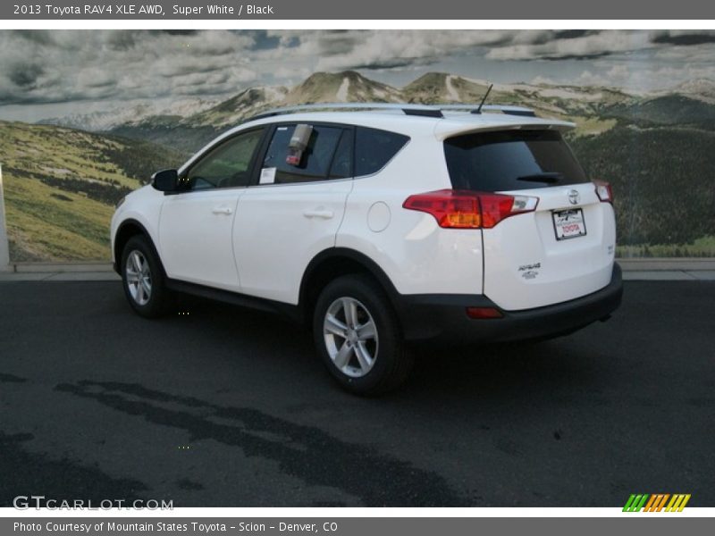 Super White / Black 2013 Toyota RAV4 XLE AWD