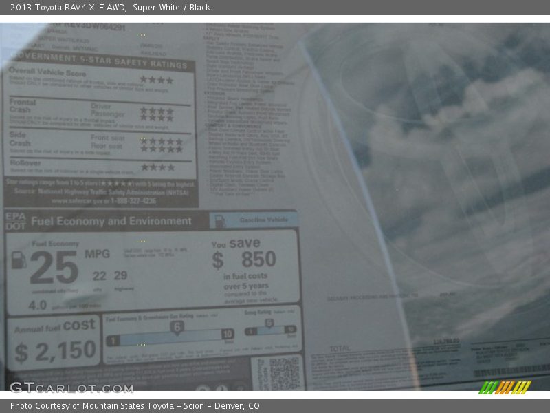 Super White / Black 2013 Toyota RAV4 XLE AWD