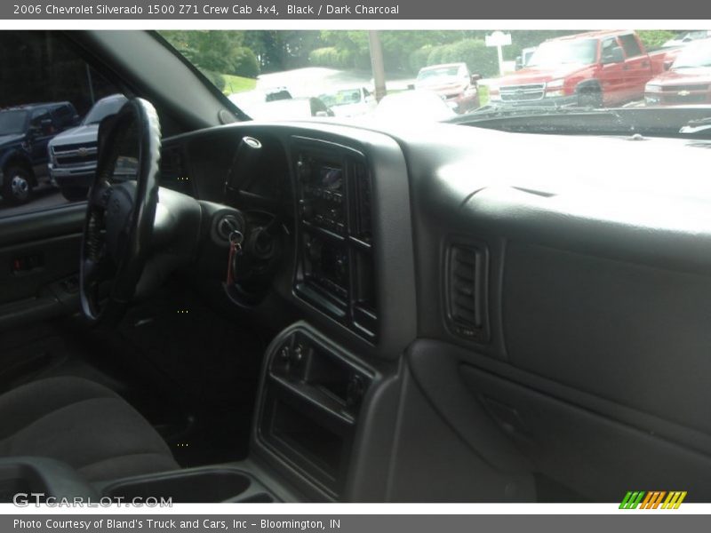 Black / Dark Charcoal 2006 Chevrolet Silverado 1500 Z71 Crew Cab 4x4