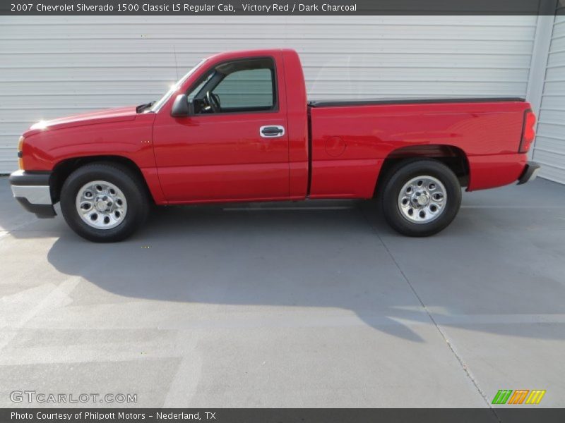 Victory Red / Dark Charcoal 2007 Chevrolet Silverado 1500 Classic LS Regular Cab