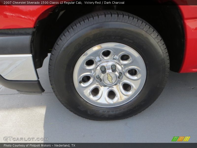 Victory Red / Dark Charcoal 2007 Chevrolet Silverado 1500 Classic LS Regular Cab