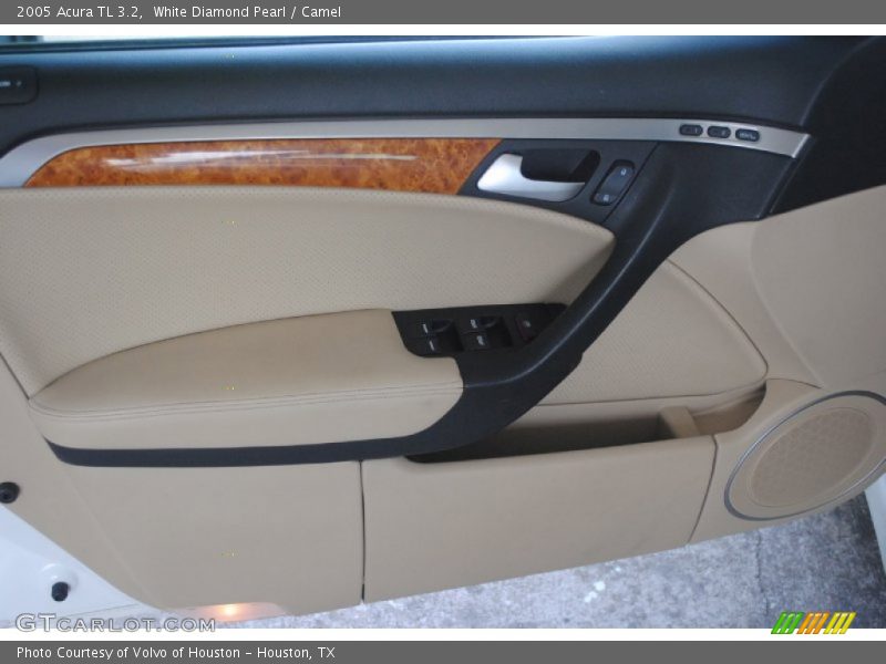 White Diamond Pearl / Camel 2005 Acura TL 3.2
