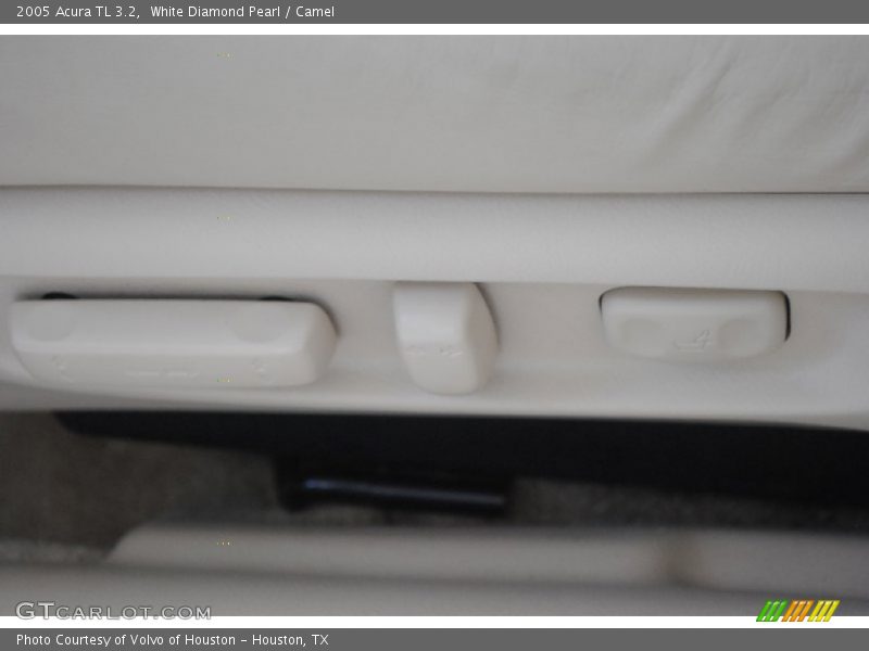 White Diamond Pearl / Camel 2005 Acura TL 3.2