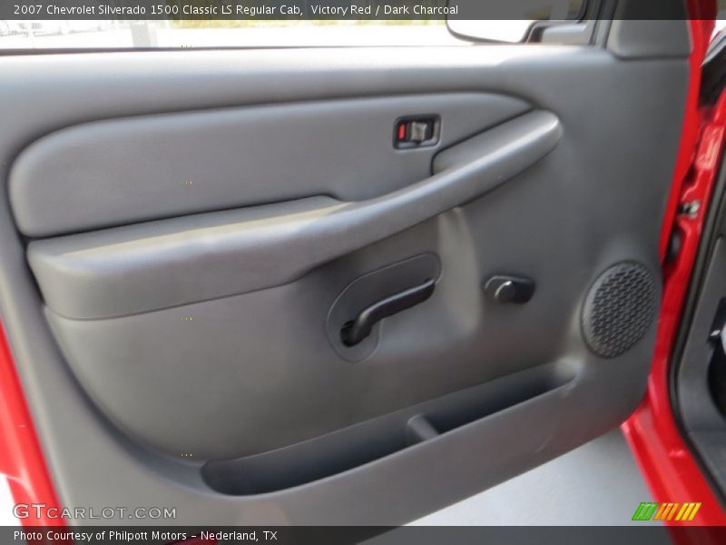 Victory Red / Dark Charcoal 2007 Chevrolet Silverado 1500 Classic LS Regular Cab