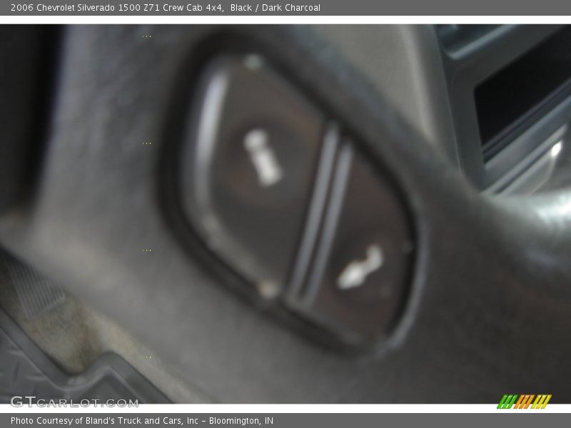 Black / Dark Charcoal 2006 Chevrolet Silverado 1500 Z71 Crew Cab 4x4
