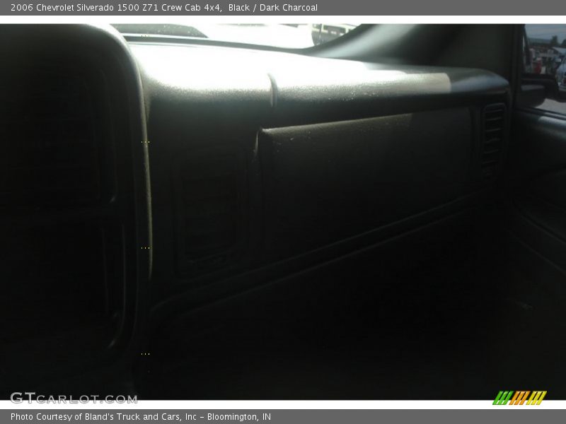 Black / Dark Charcoal 2006 Chevrolet Silverado 1500 Z71 Crew Cab 4x4