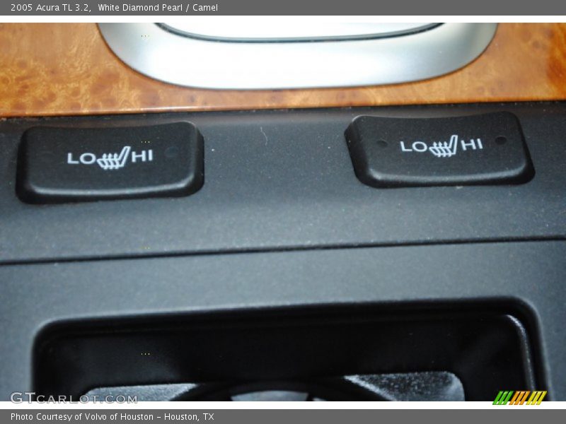 White Diamond Pearl / Camel 2005 Acura TL 3.2