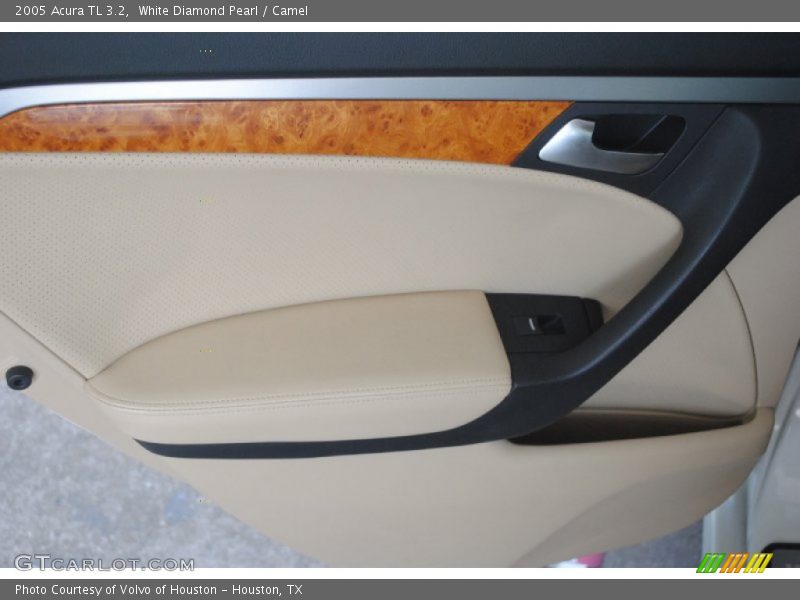 White Diamond Pearl / Camel 2005 Acura TL 3.2