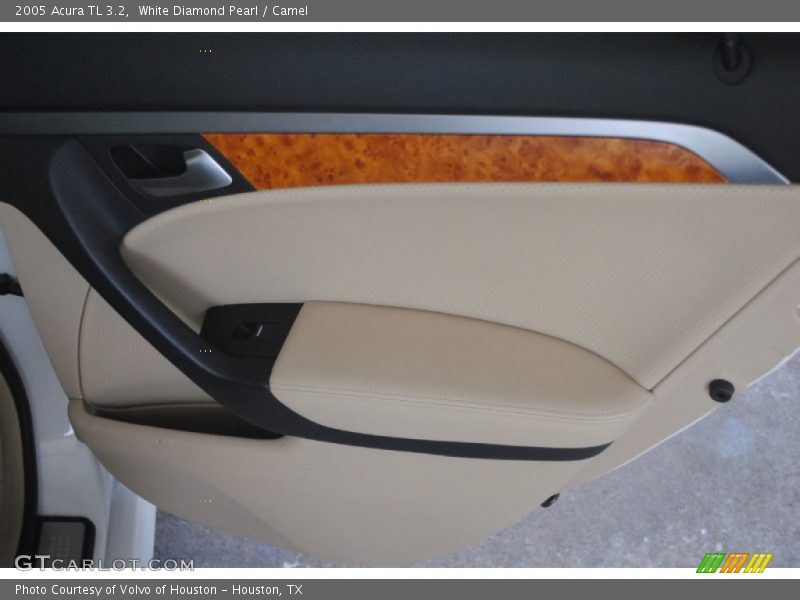 White Diamond Pearl / Camel 2005 Acura TL 3.2