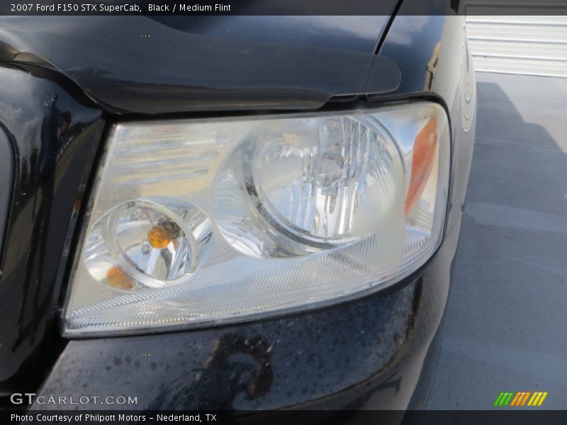 Black / Medium Flint 2007 Ford F150 STX SuperCab