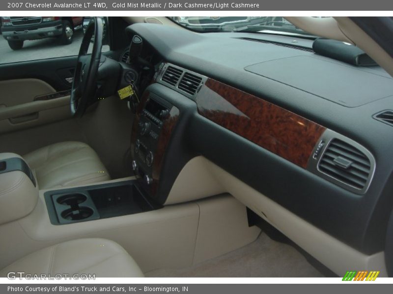 Gold Mist Metallic / Dark Cashmere/Light Cashmere 2007 Chevrolet Avalanche LT 4WD
