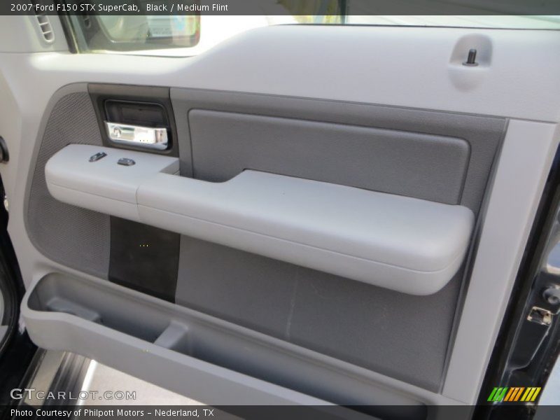 Black / Medium Flint 2007 Ford F150 STX SuperCab