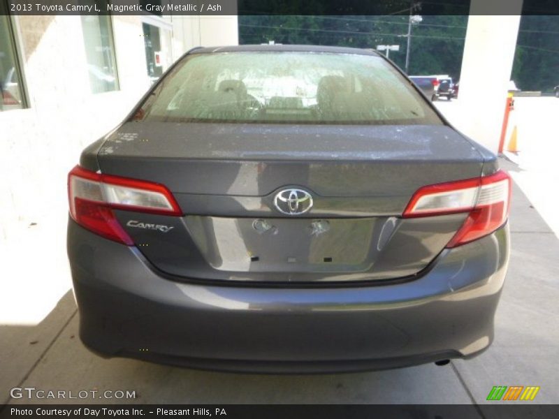 Magnetic Gray Metallic / Ash 2013 Toyota Camry L