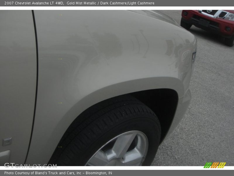 Gold Mist Metallic / Dark Cashmere/Light Cashmere 2007 Chevrolet Avalanche LT 4WD