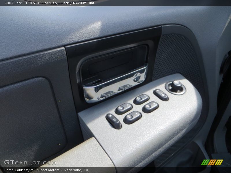 Black / Medium Flint 2007 Ford F150 STX SuperCab
