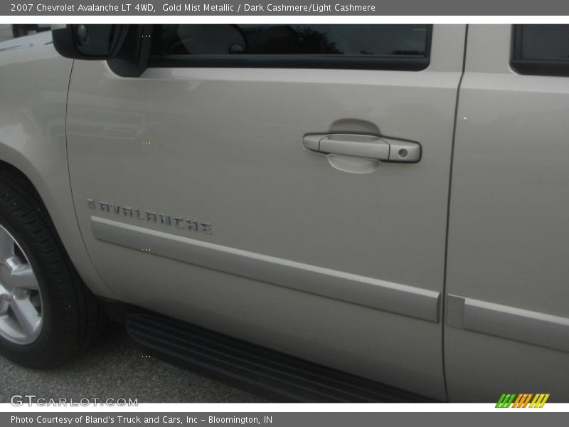 Gold Mist Metallic / Dark Cashmere/Light Cashmere 2007 Chevrolet Avalanche LT 4WD