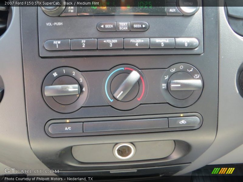 Black / Medium Flint 2007 Ford F150 STX SuperCab