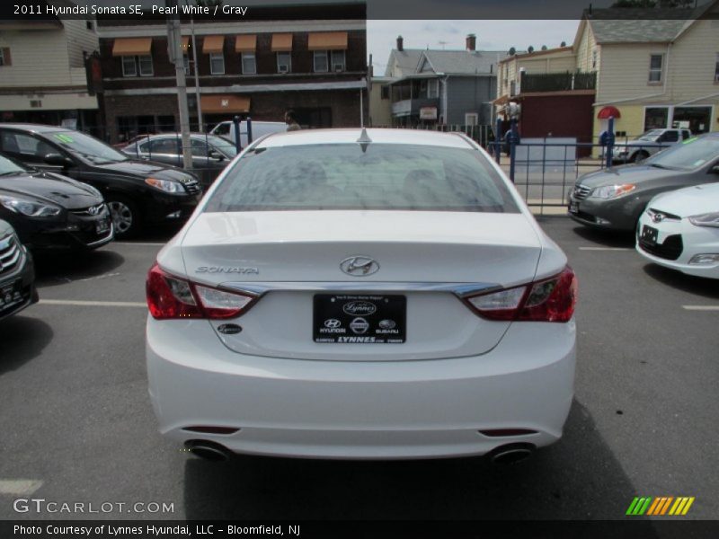 Pearl White / Gray 2011 Hyundai Sonata SE