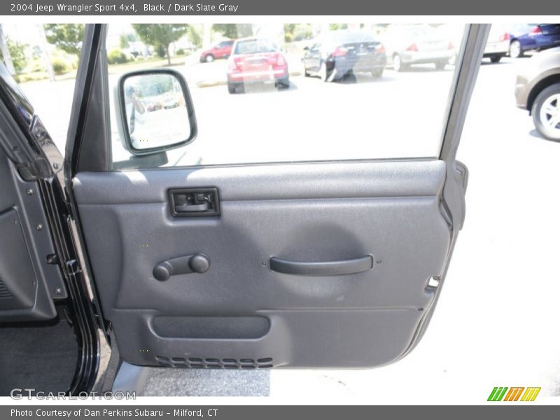 Black / Dark Slate Gray 2004 Jeep Wrangler Sport 4x4