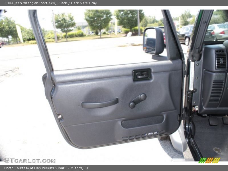 Black / Dark Slate Gray 2004 Jeep Wrangler Sport 4x4