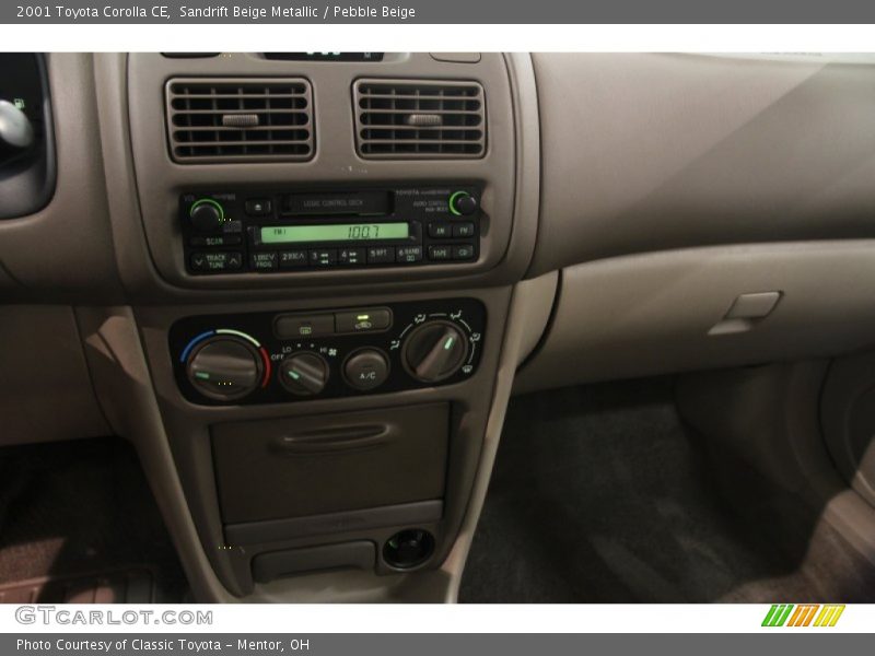 Sandrift Beige Metallic / Pebble Beige 2001 Toyota Corolla CE