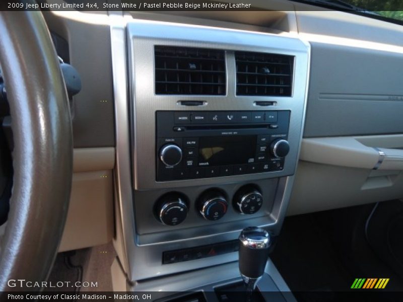 Stone White / Pastel Pebble Beige Mckinley Leather 2009 Jeep Liberty Limited 4x4