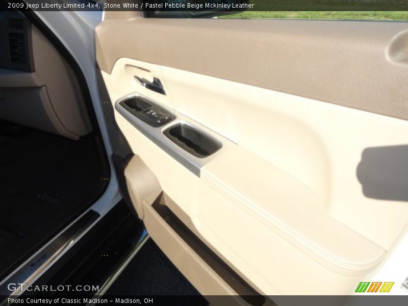 Stone White / Pastel Pebble Beige Mckinley Leather 2009 Jeep Liberty Limited 4x4