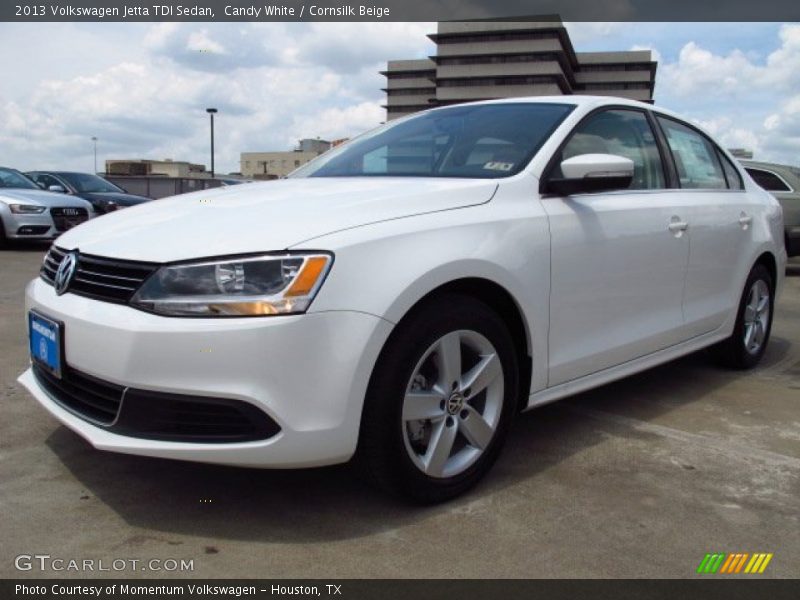 Candy White / Cornsilk Beige 2013 Volkswagen Jetta TDI Sedan