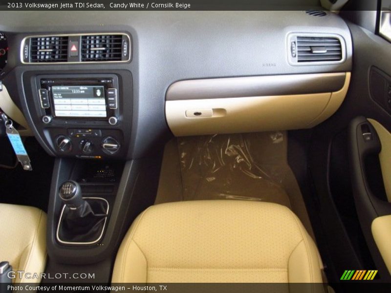 Candy White / Cornsilk Beige 2013 Volkswagen Jetta TDI Sedan