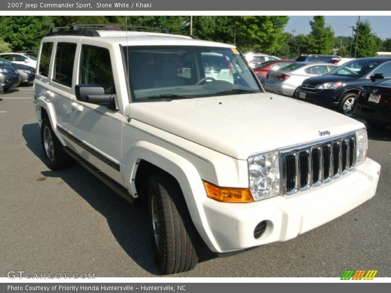 Stone White / Khaki 2007 Jeep Commander Sport
