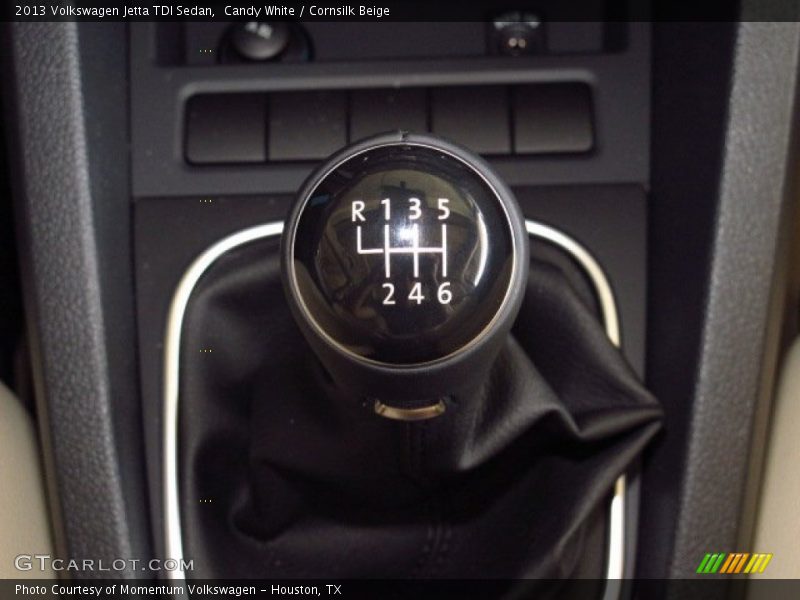 Candy White / Cornsilk Beige 2013 Volkswagen Jetta TDI Sedan