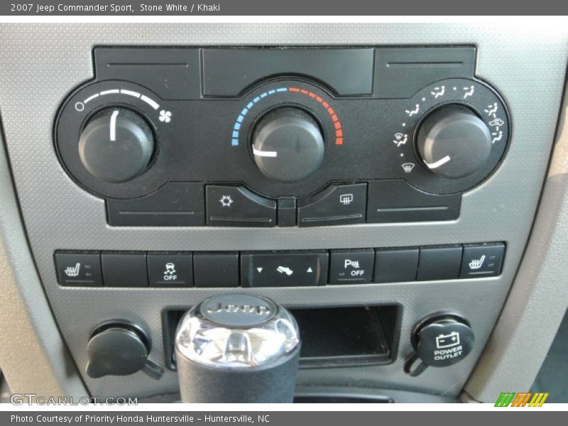 Stone White / Khaki 2007 Jeep Commander Sport