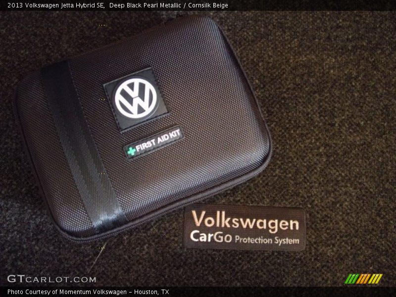 Deep Black Pearl Metallic / Cornsilk Beige 2013 Volkswagen Jetta Hybrid SE