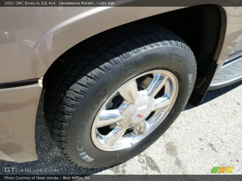 Sandalwood Metallic / Light Oak 2002 GMC Envoy XL SLE 4x4