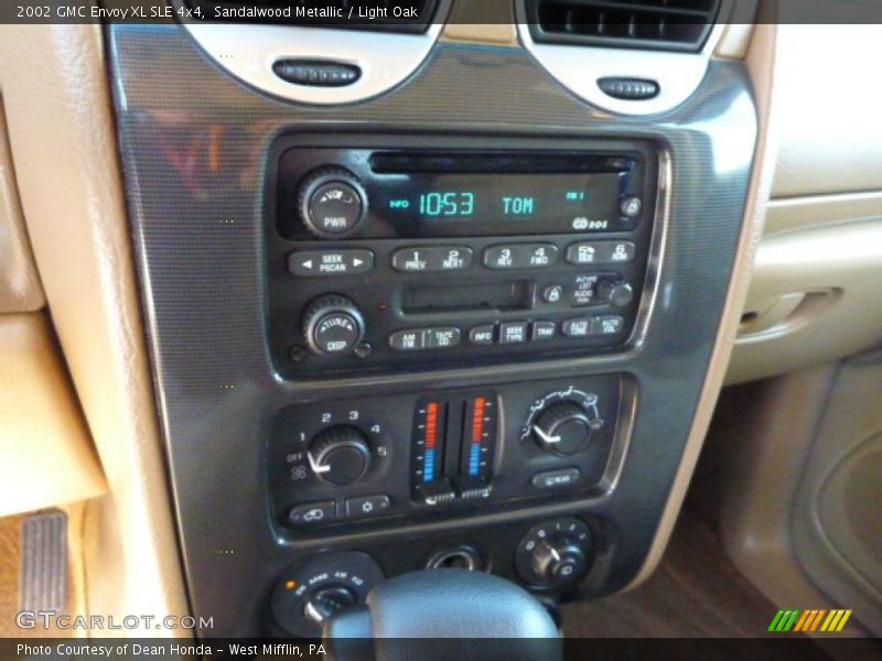 Sandalwood Metallic / Light Oak 2002 GMC Envoy XL SLE 4x4