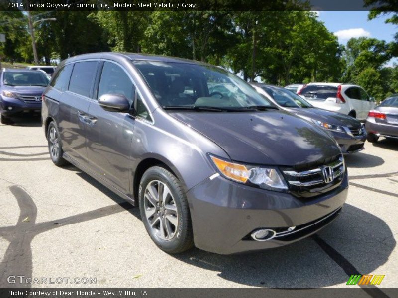 Front 3/4 View of 2014 Odyssey Touring Elite