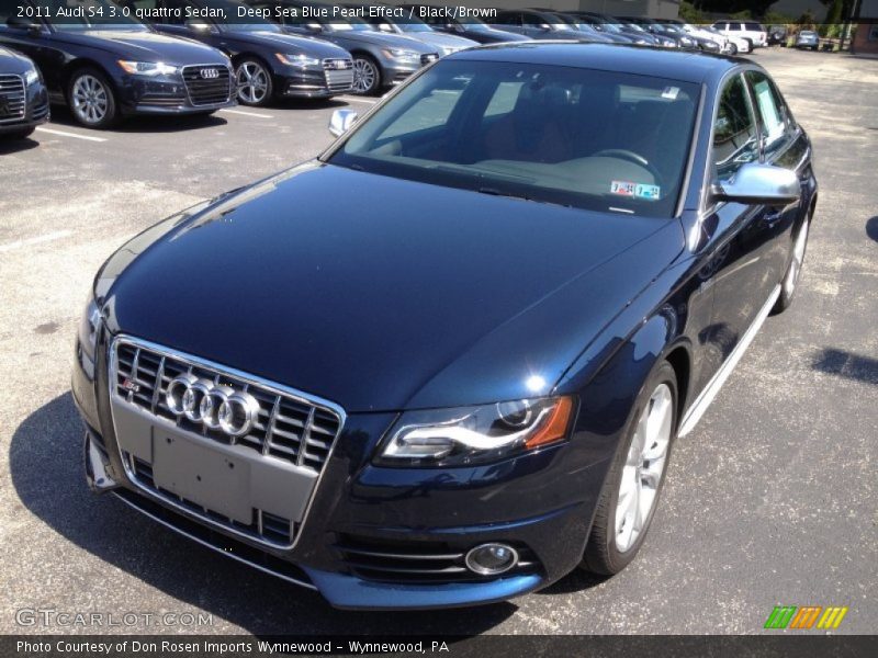 Front 3/4 View of 2011 S4 3.0 quattro Sedan