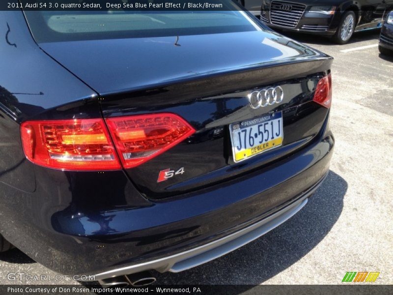 Deep Sea Blue Pearl Effect / Black/Brown 2011 Audi S4 3.0 quattro Sedan