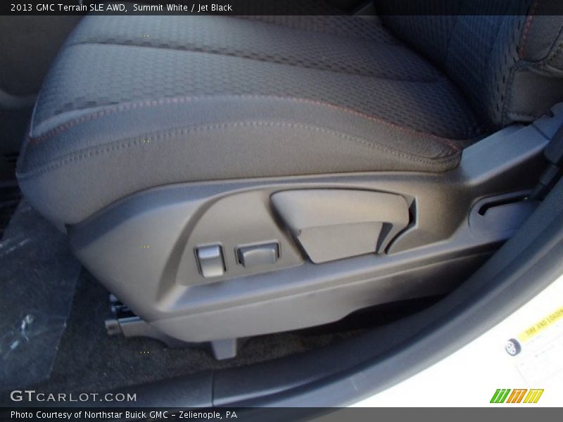 Summit White / Jet Black 2013 GMC Terrain SLE AWD