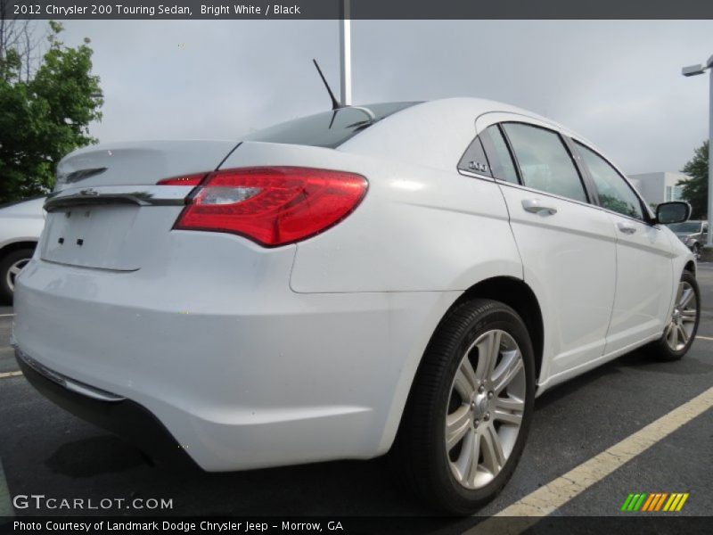 Bright White / Black 2012 Chrysler 200 Touring Sedan