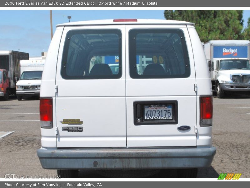 Oxford White / Medium Graphite 2000 Ford E Series Van E350 SD Extended Cargo