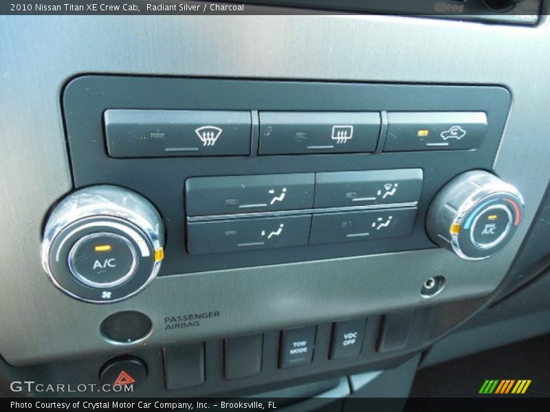 Radiant Silver / Charcoal 2010 Nissan Titan XE Crew Cab