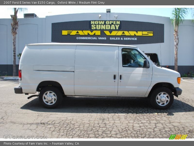 Oxford White / Medium Flint Grey 2007 Ford E Series Van E150 Cargo