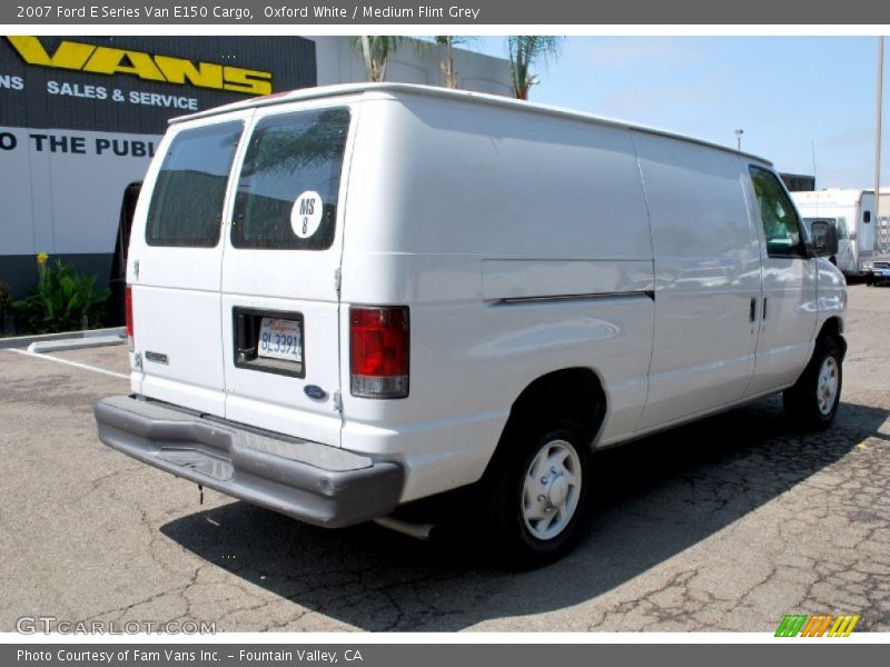 Oxford White / Medium Flint Grey 2007 Ford E Series Van E150 Cargo